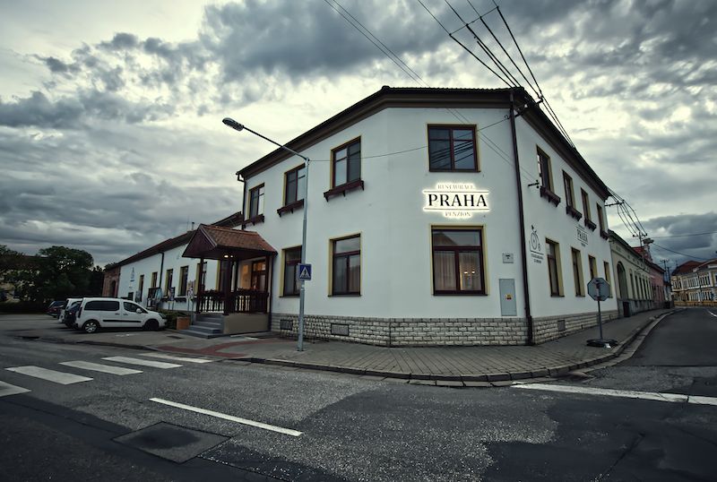 Restaurace a penzion Praha s.r.o.